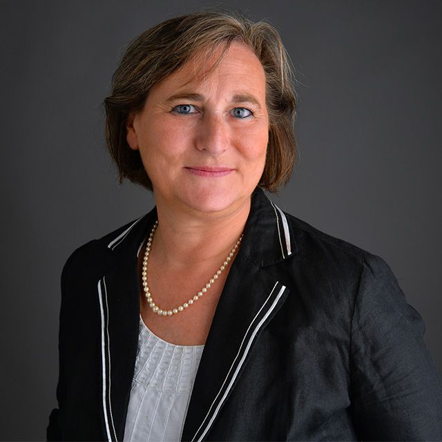 Emmanuelle Lelong